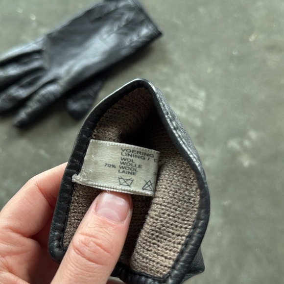 Real Leather Gloves - Picture 4 of 4